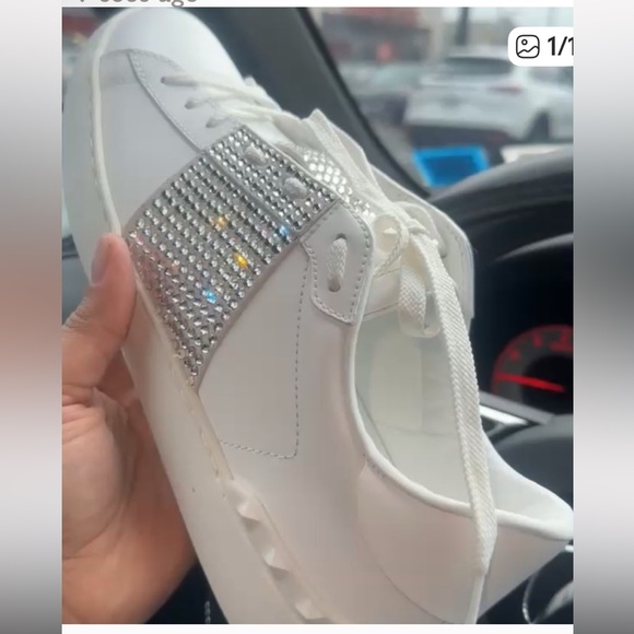 100% Authentic NWT Valentino Sneaker with Stunning Rhinestone Embellishments - Picture 1 of 1